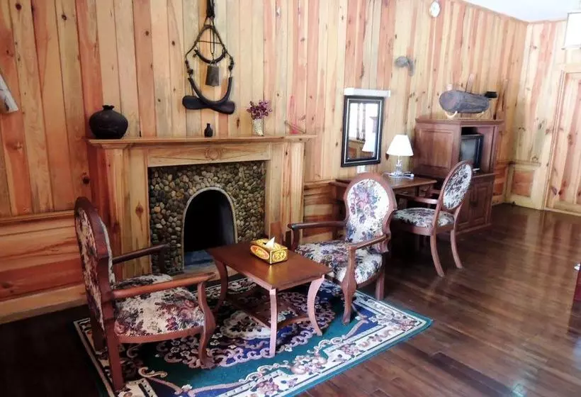 Conqueror Hotel Pindaya