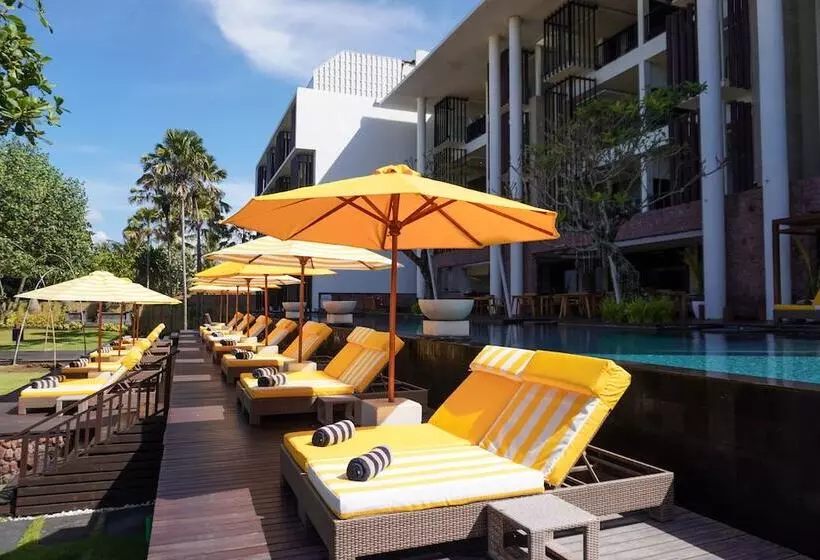 Отель Grand Seminyak   Lifestyle Boutique Bali Resort