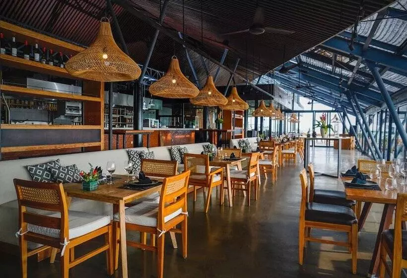 Отель Grand Seminyak   Lifestyle Boutique Bali Resort