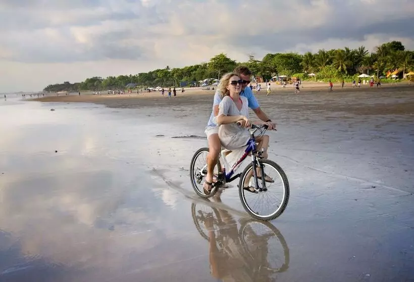 Отель Grand Seminyak   Lifestyle Boutique Bali Resort