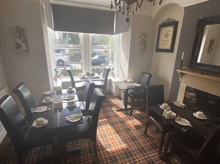 酒店 Autumn Leaves Guest House