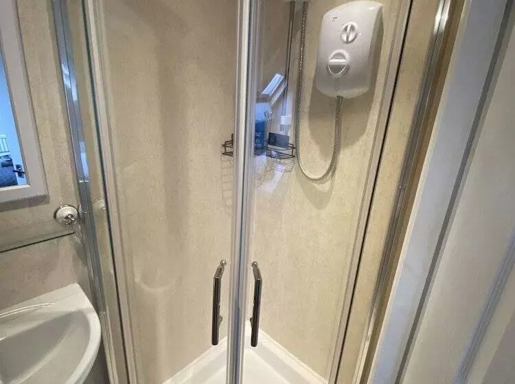 호텔 Autumn Leaves Guest House