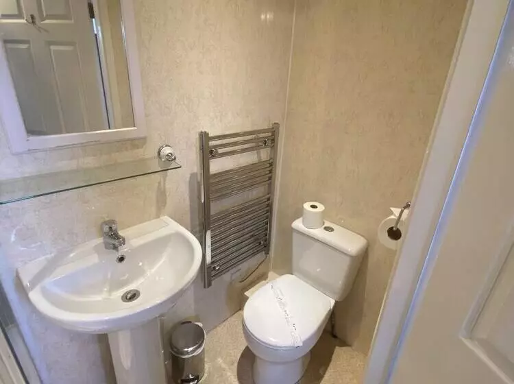 호텔 Autumn Leaves Guest House