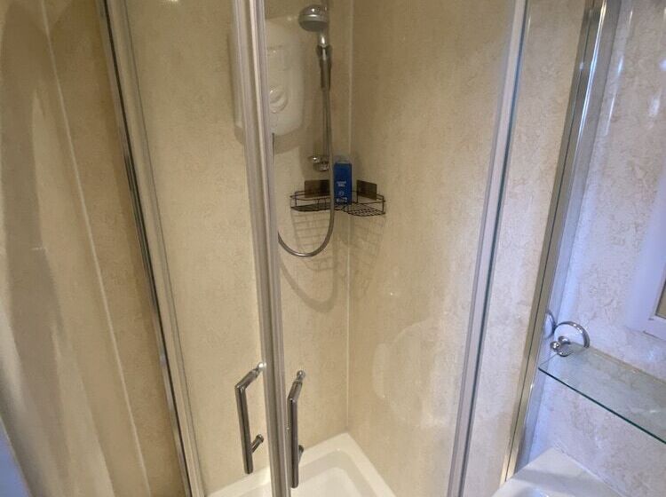 酒店 Autumn Leaves Guest House