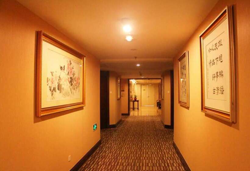 Отель Beijing Broadcasting Tower