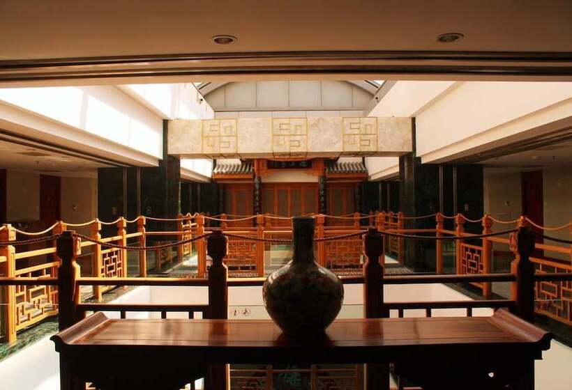 Отель Beijing Broadcasting Tower