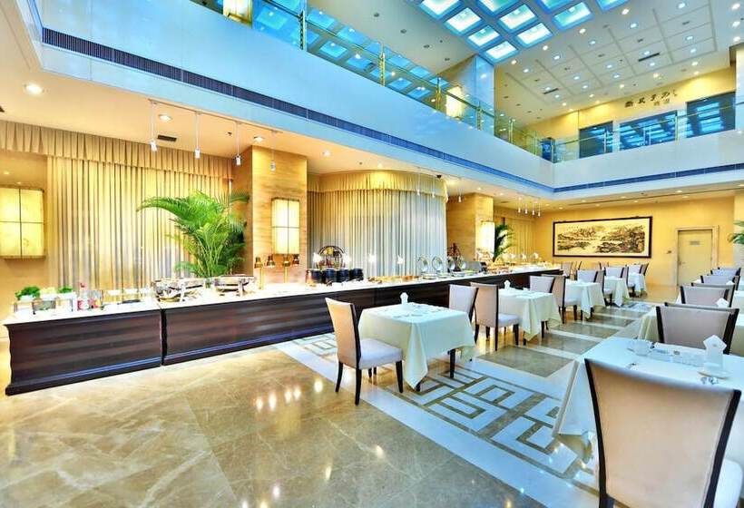 Отель Beijing Broadcasting Tower