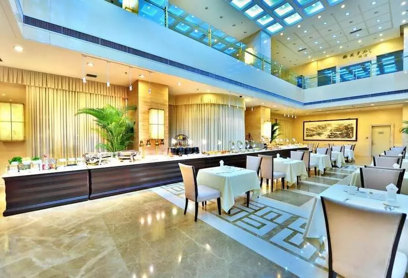 هتل Beijing Broadcasting Tower