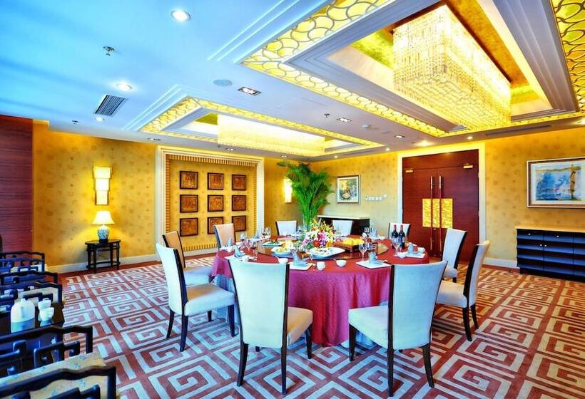 Отель Beijing Broadcasting Tower