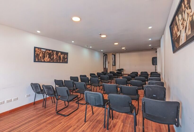 בית מלון כפרי Charlotte Suite 26