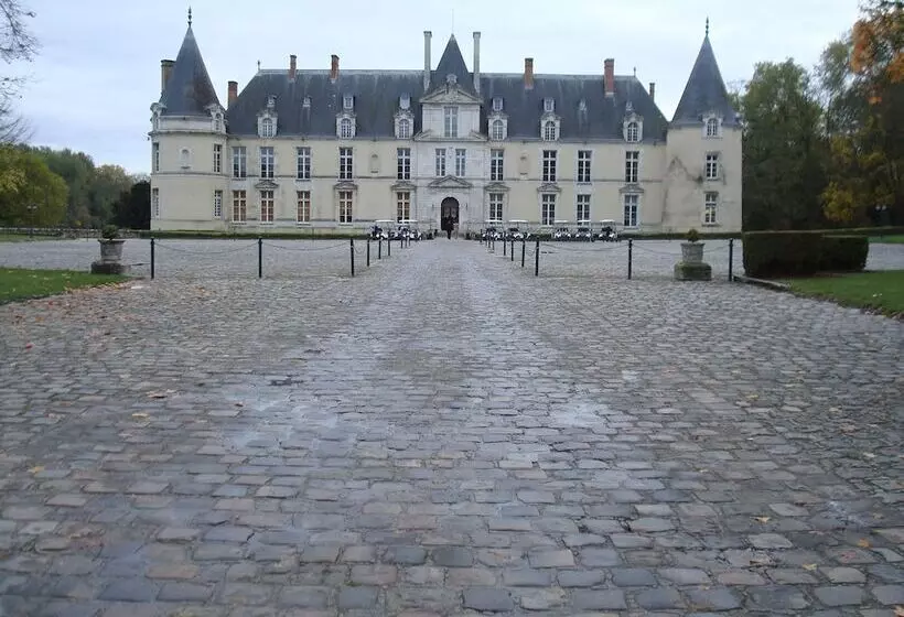 בית מלון כפרי Château D Augerville Golf & Spa Resort