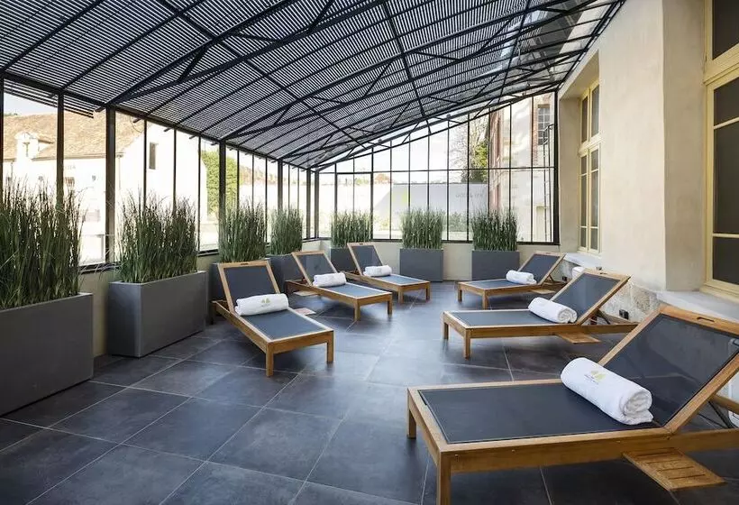 בית מלון כפרי Château D Augerville Golf & Spa Resort