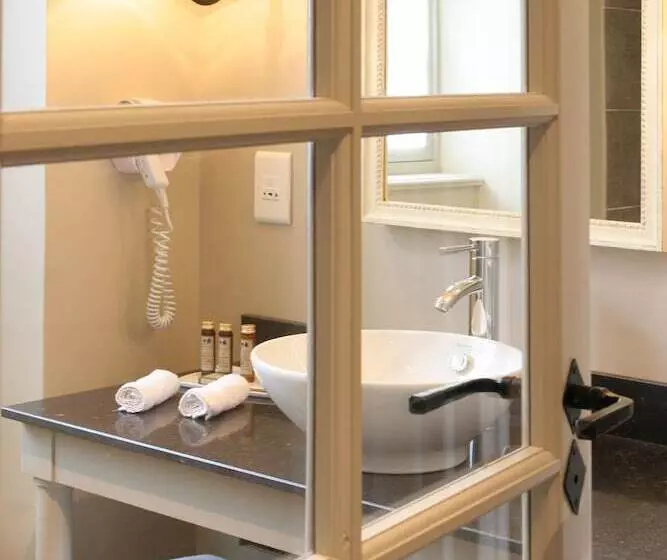 בית מלון כפרי Château D Augerville Golf & Spa Resort