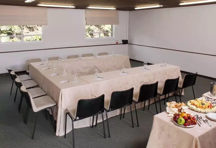 Estelar Recinto Del Pensamiento Hotel Y Centro De Convenciones