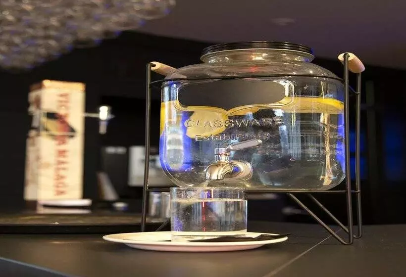 בית מלון כפרי H10 London Waterloo