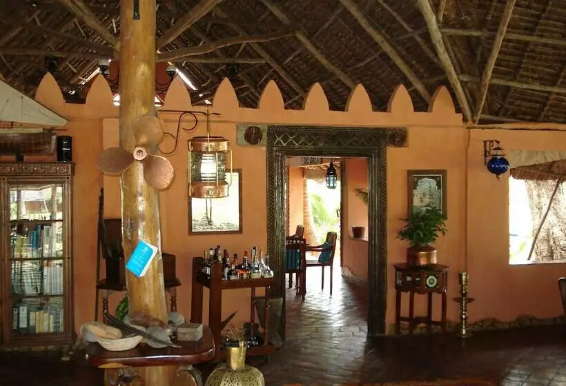 هتل Kinasi Lodge