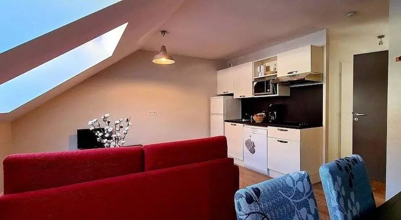 هتل Vacancéole Les Balcons D Aix