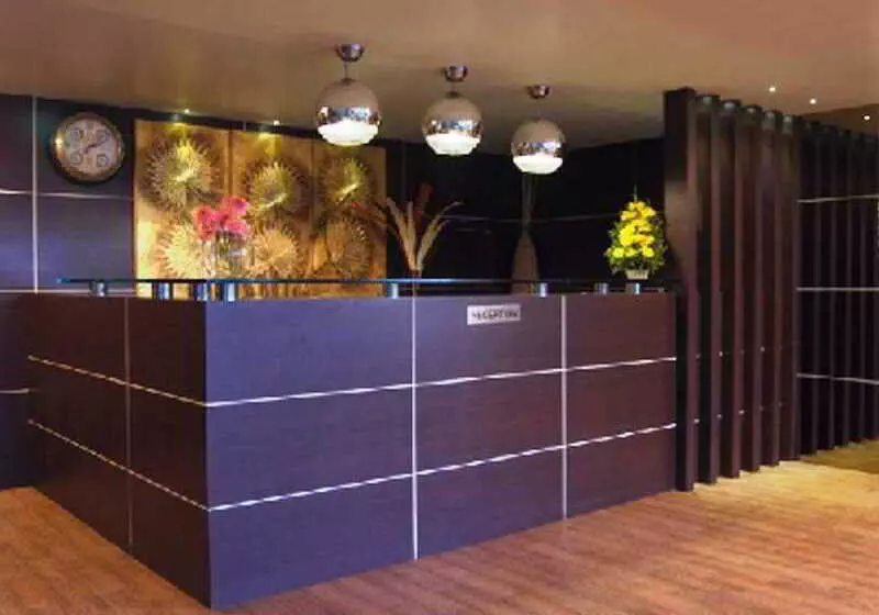 ホテル Pradhyuman Lords Inn