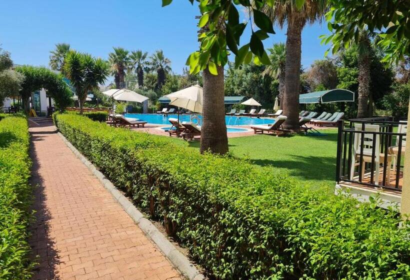 בית מלון כפרי Rebin Beach