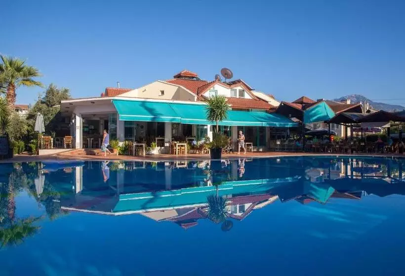 ホテル Rebin Beach