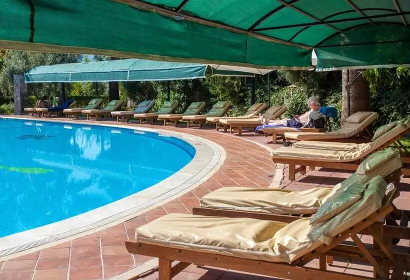 ホテル Rebin Beach