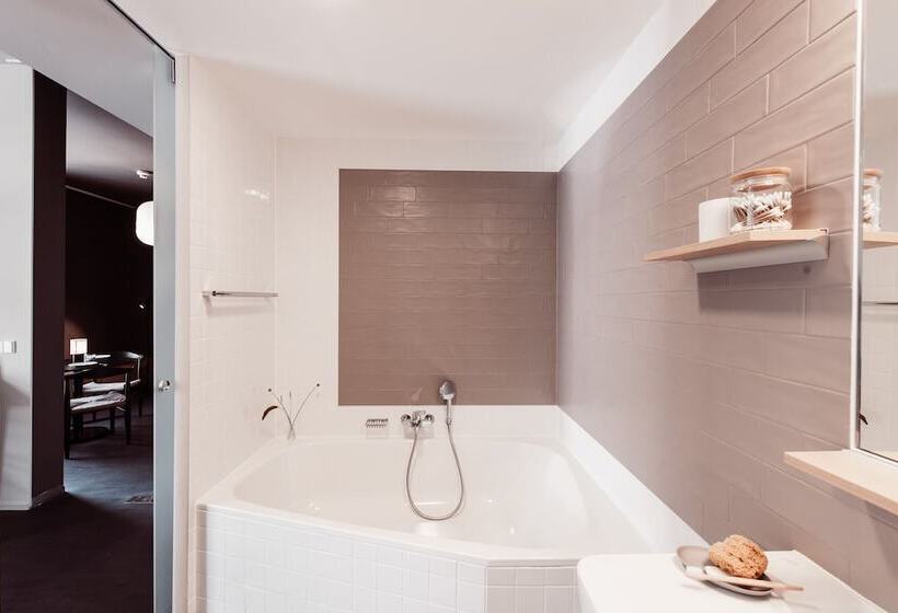 בית מלון כפרי City Pop 2night Basel