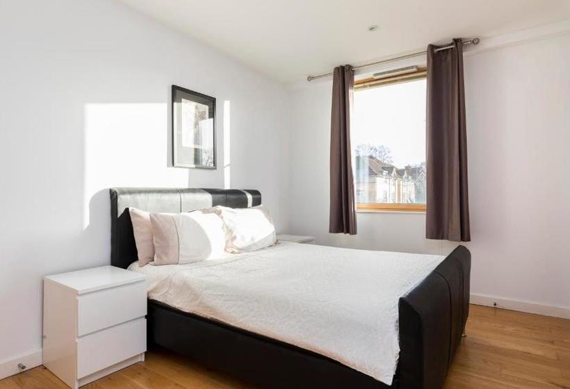 East Croydon Apartments   Just 3 Mins Walk To East Croydon Station