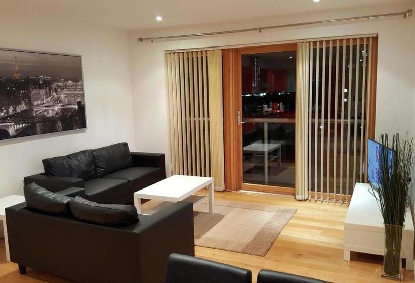 East Croydon Apartments   Just 3 Mins Walk To East Croydon Station