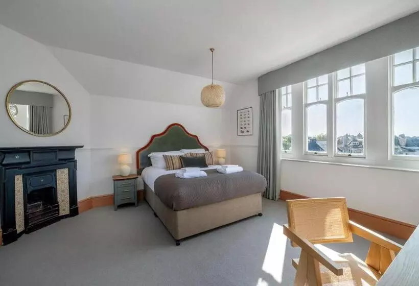 The Railway Hotel Worthing