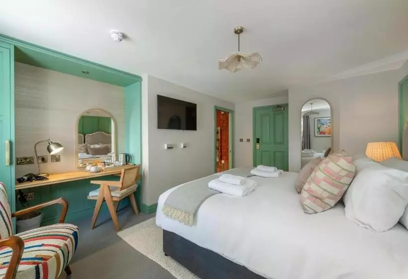 The Railway Hotel Worthing