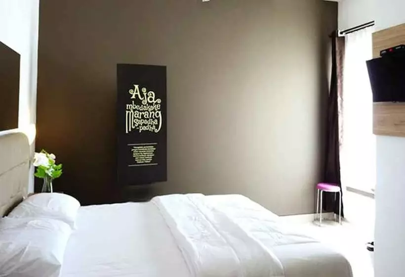 Hotelli Oemah Djari Guest House Salatiga