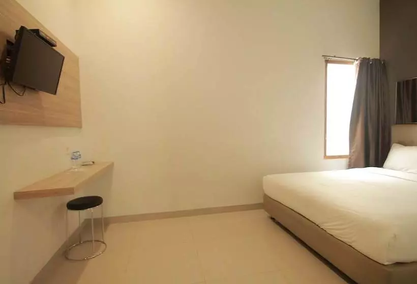 Hotelli Oemah Djari Guest House Salatiga