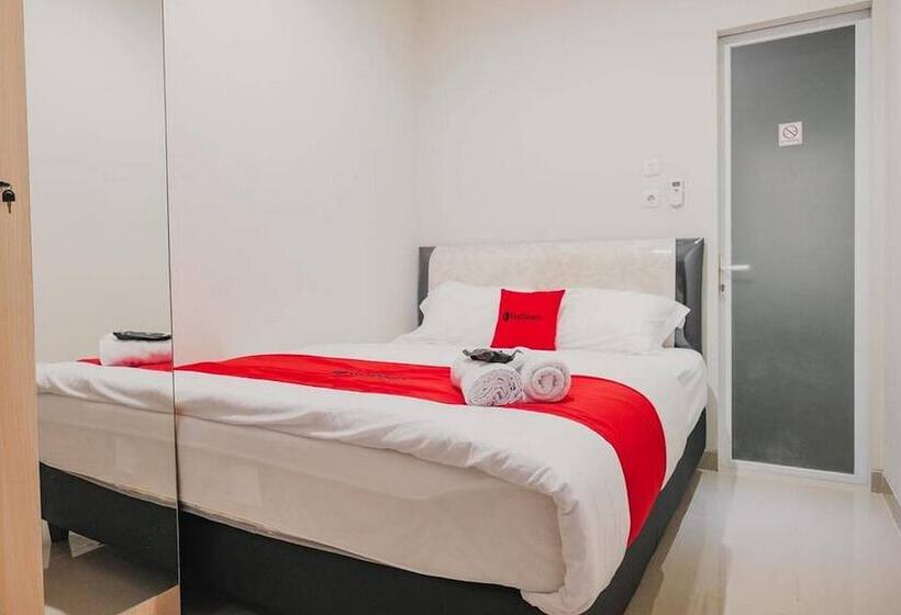 هتل Reddoorz Plus Near Soekarno Hatta Airport Taman Mahkota
