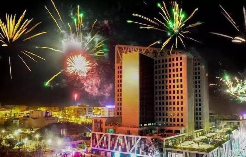 Park Mall Hotel & Conference Center