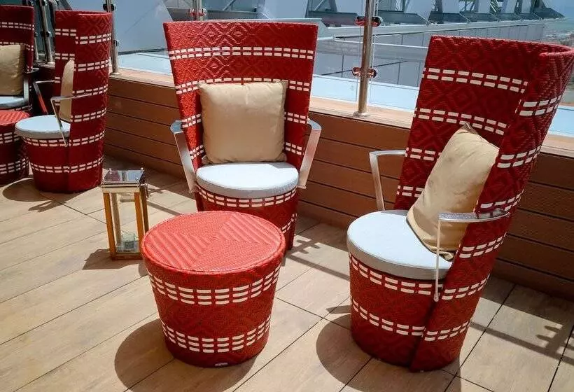 Park Mall Hotel & Conference Center