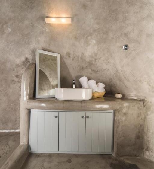 פנסיון Aqua Serenity Luxury Suites Santorini