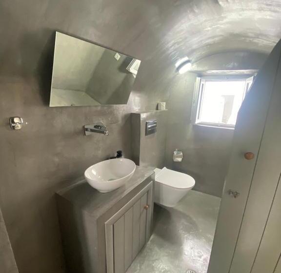 Pansiyon Aqua Serenity Luxury Suites Santorini