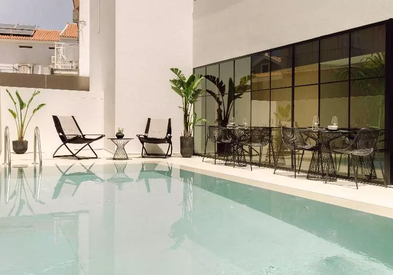 Canale Hotel & Suites