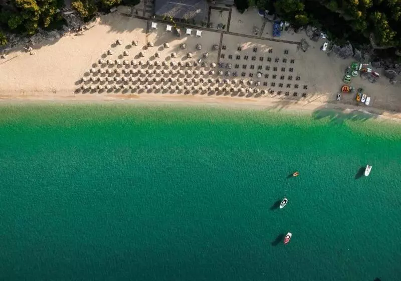 Canale Hotel & Suites