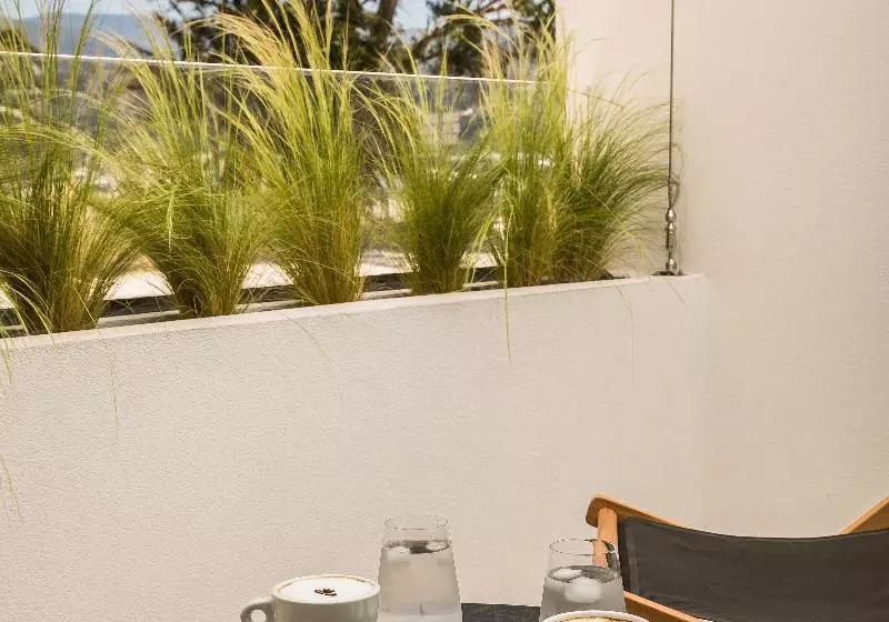 Canale Hotel & Suites