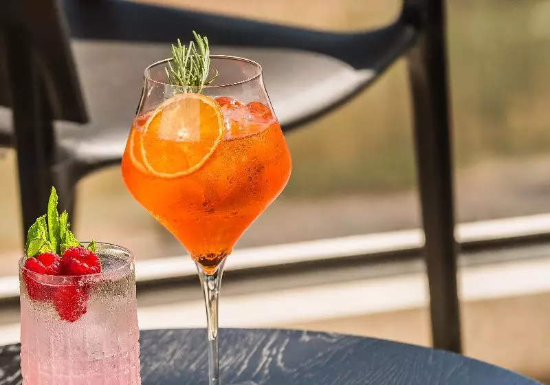 Canale Hotel & Suites