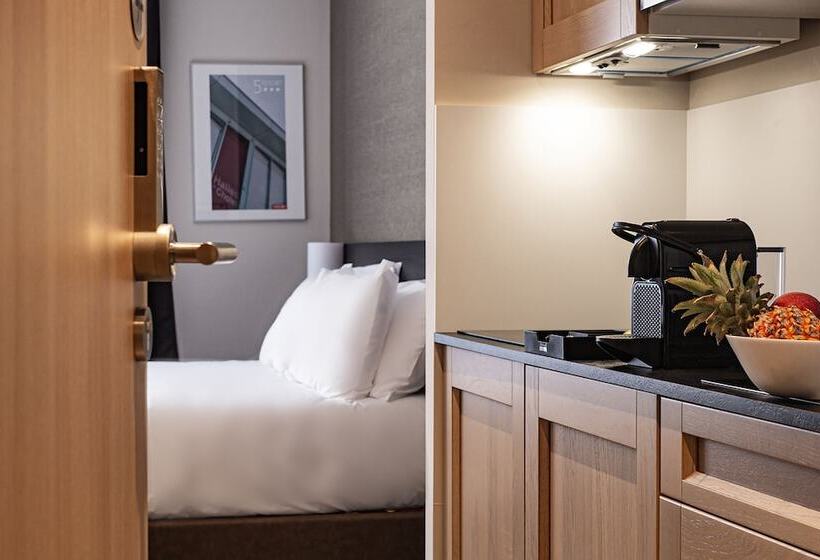 فندق Five Resort Cholet Centre