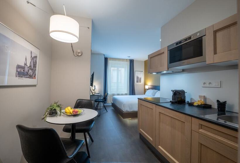 فندق Five Resort Cholet Centre