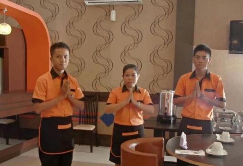 Отель Happy Inn