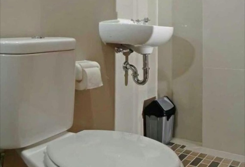 Отель Happy Inn