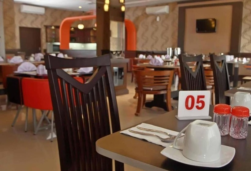 Отель Happy Inn