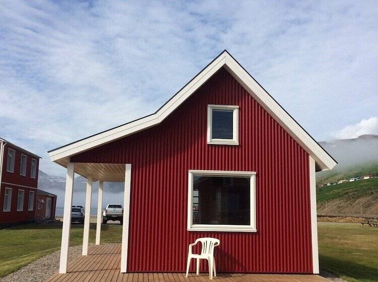 هتل Mjóeyri Travel Holiday Homes
