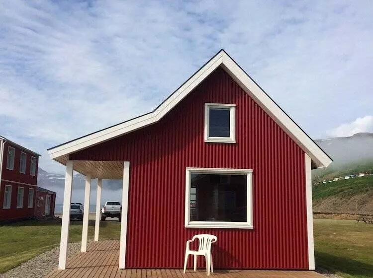 هتل Mjóeyri Travel Holiday Homes