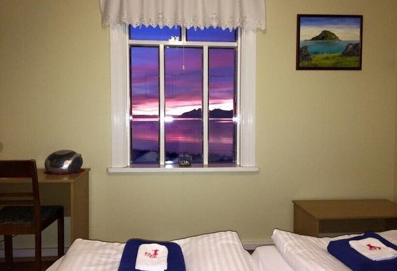 هتل Mjóeyri Travel Holiday Homes