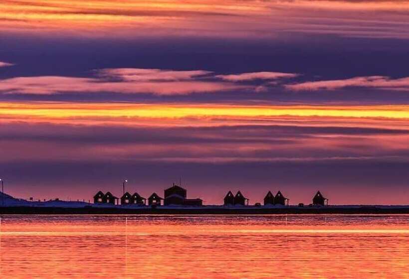 هتل Mjóeyri Travel Holiday Homes